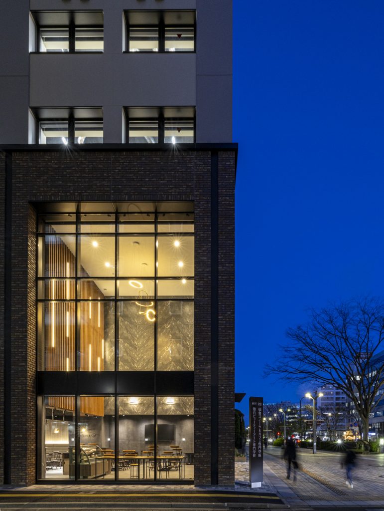 三幸学園　仙台校